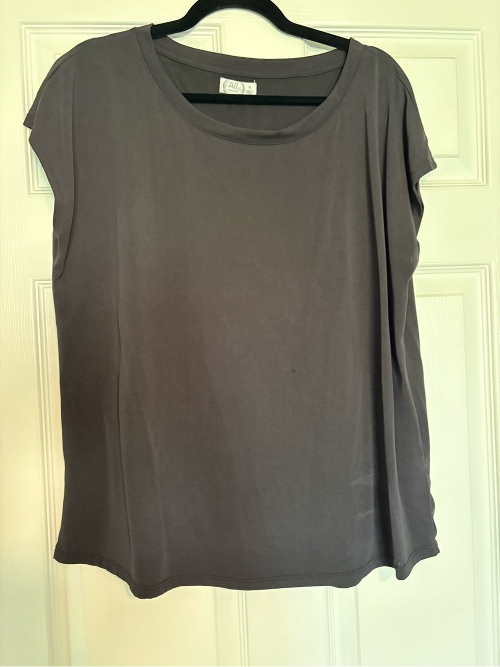 Maurices Short Sleeve Scoop Neck Tee